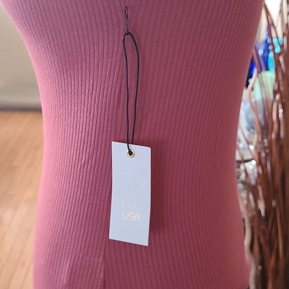 Dusty Rose Ribbed Spring/Summer Sweater - Picture 3 of 3